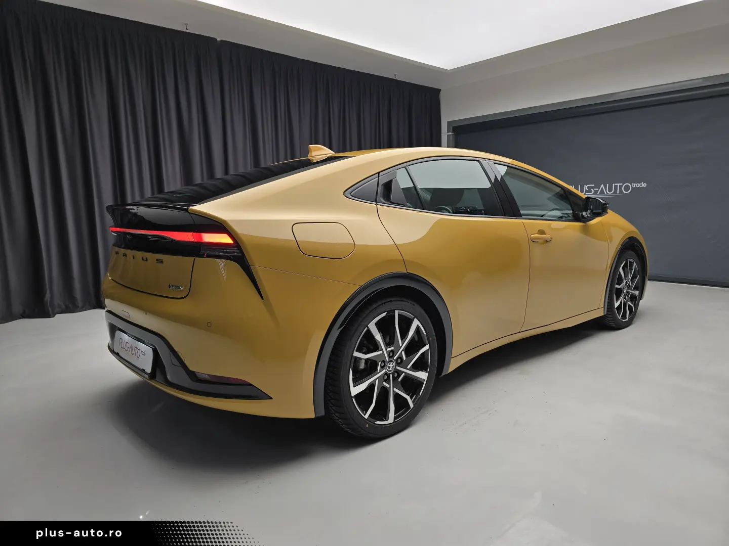 Toyota Prius PHEV Executive