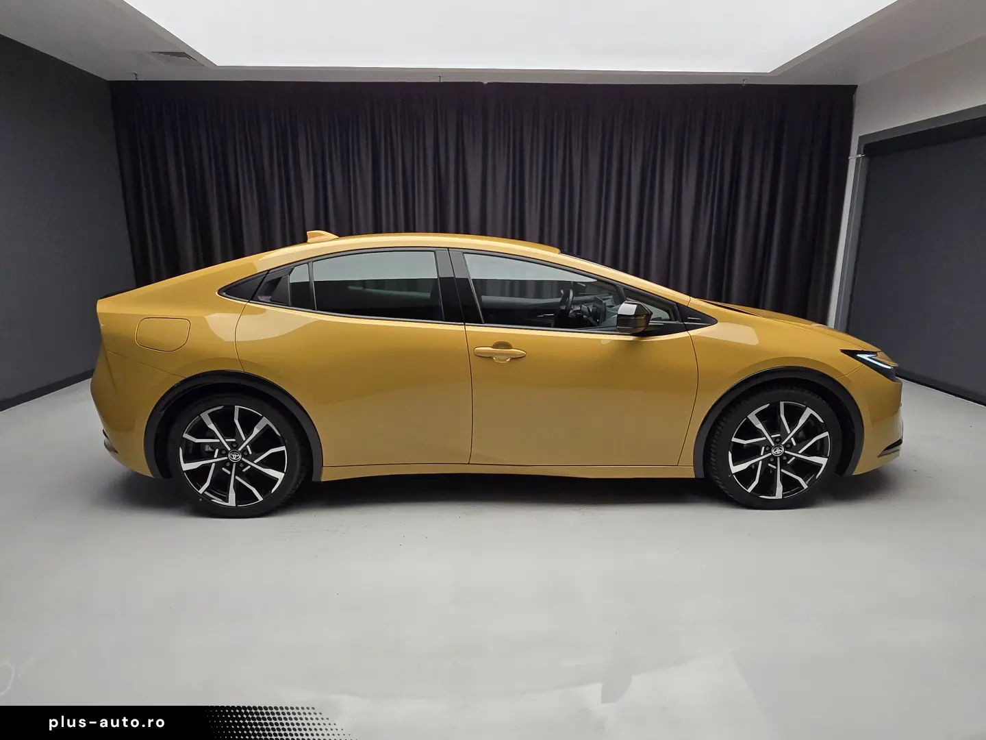 Toyota Prius PHEV Executive