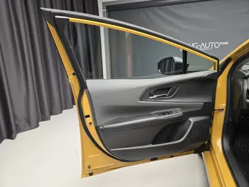 Toyota Prius PHEV Executive