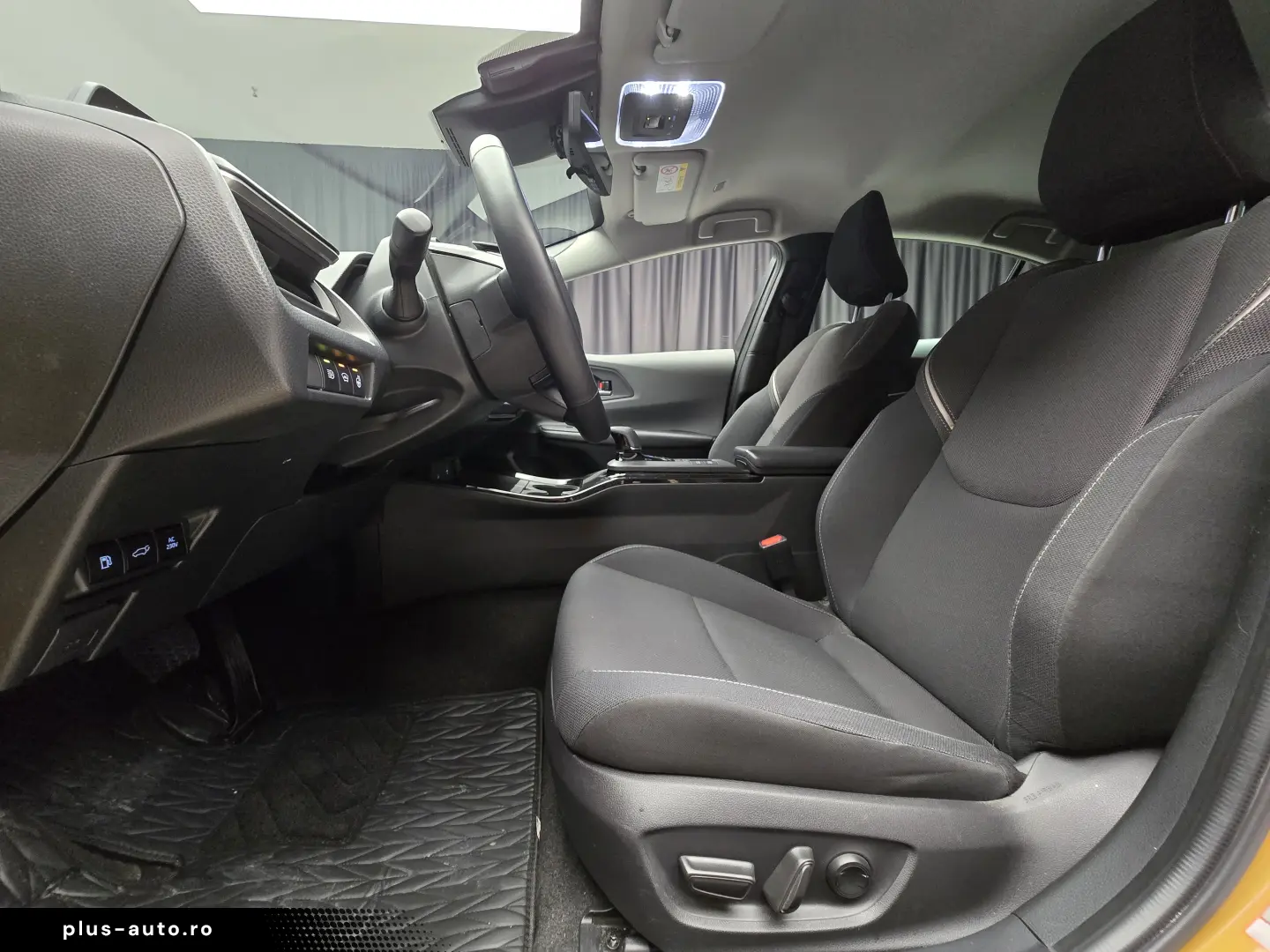 Toyota Prius PHEV Executive