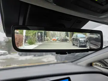 Toyota Prius PHEV Executive