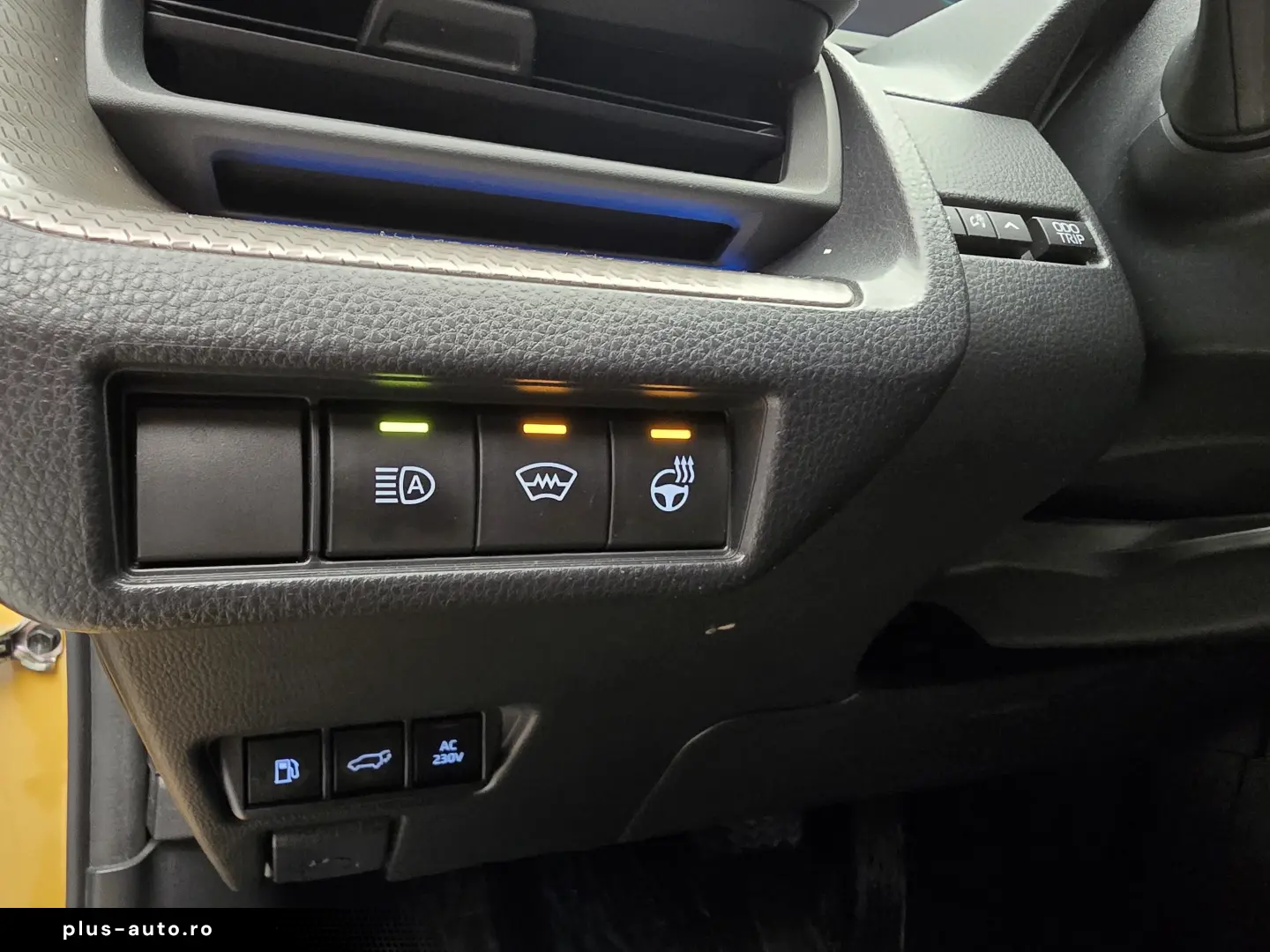 Toyota Prius PHEV Executive