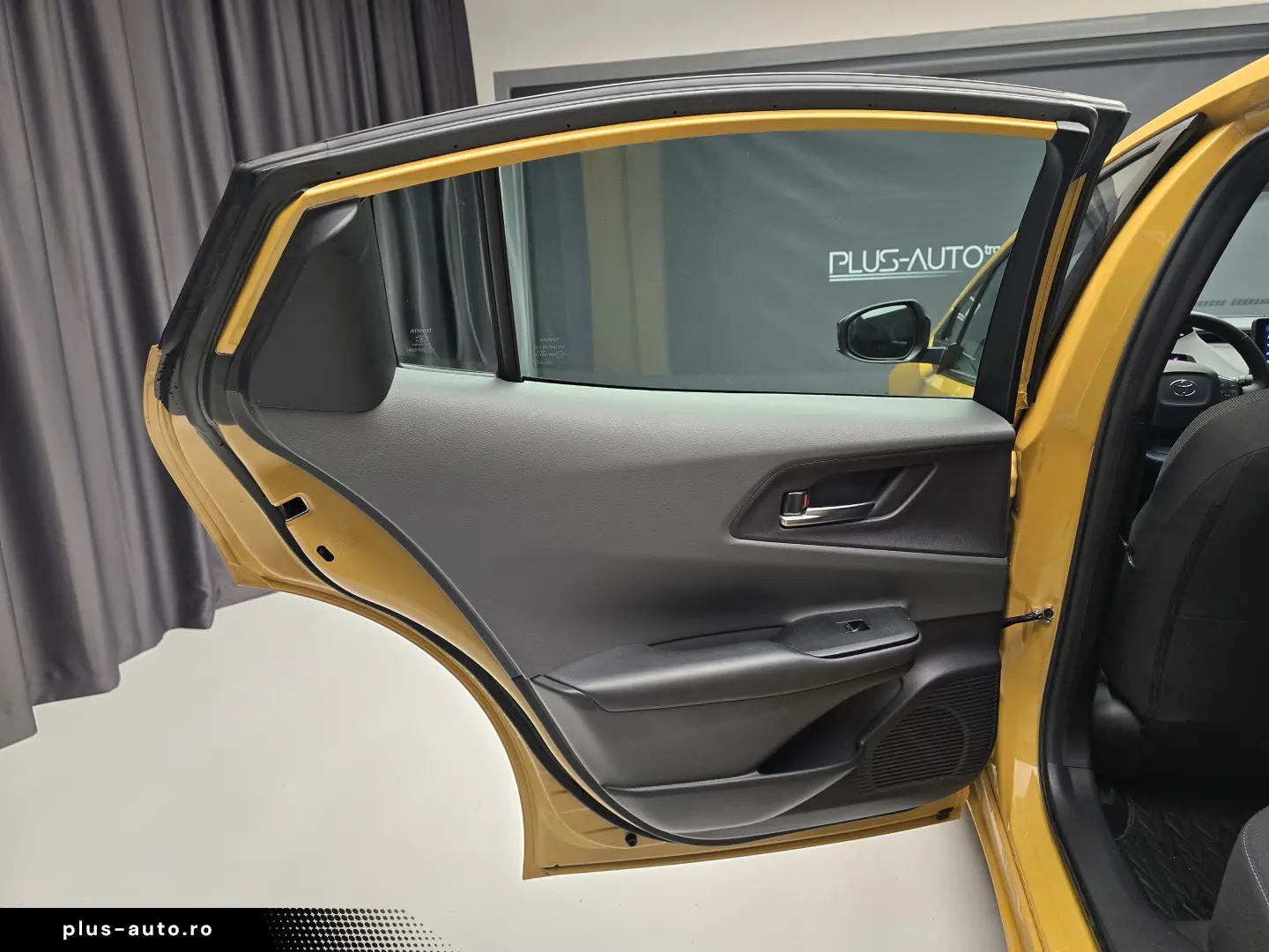 Toyota Prius PHEV Executive