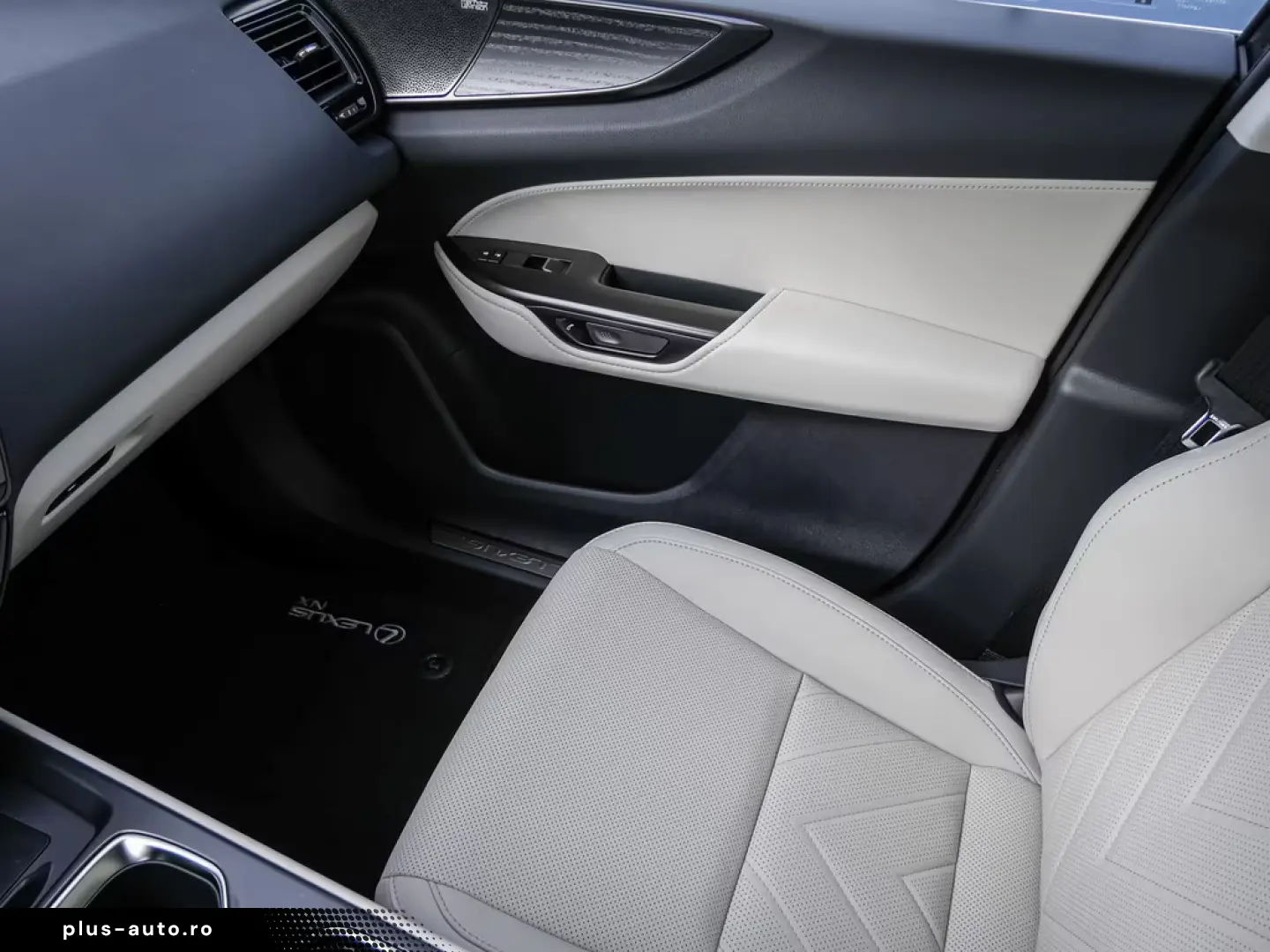 Lexus NX 350h Luxury AWD