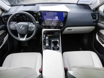 Lexus NX 350h Luxury AWD