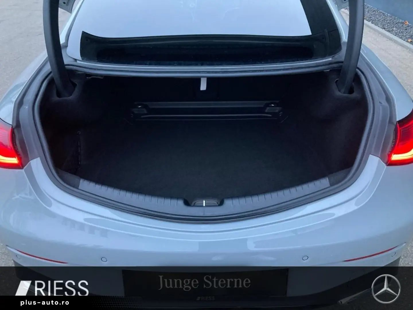 MERCEDES-BENZ CLE 200 Cp AMG PANO BURM MEMO KEYLS AMBI NIGHT