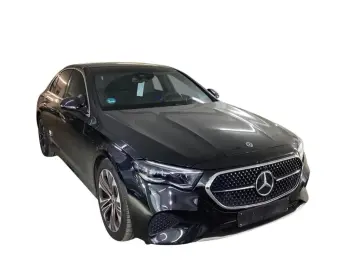 MERCEDES-BENZ E 220 d 4M PANO DIGIT. DIST. 360C