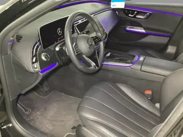 MERCEDES-BENZ E 220 d 4M PANO DIGIT. DIST. 360C