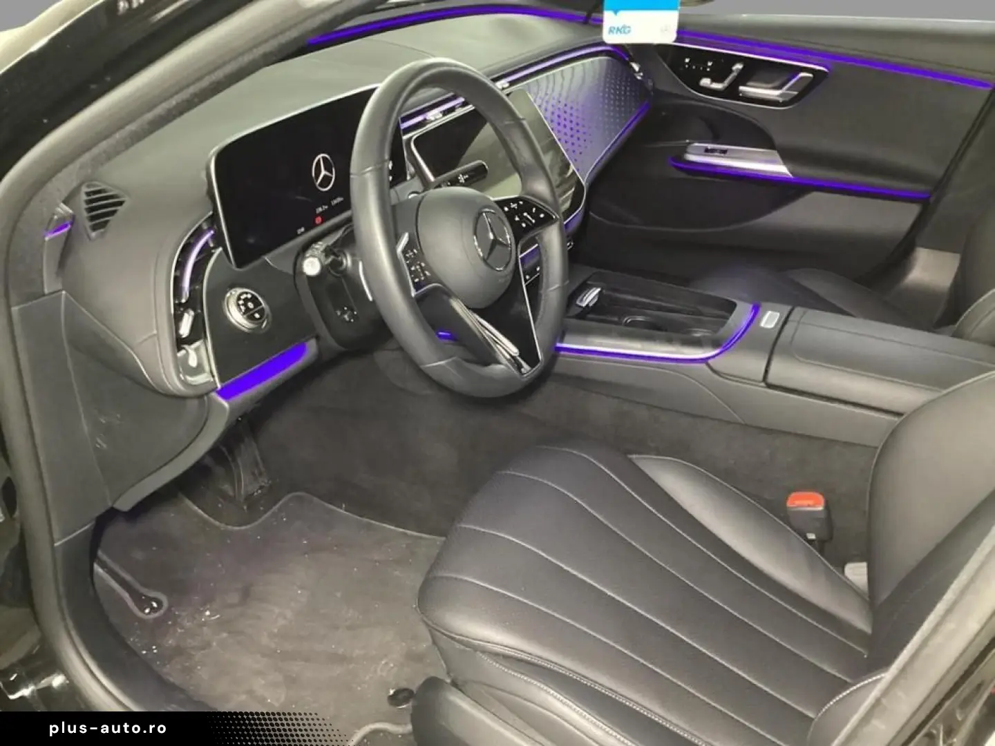 MERCEDES-BENZ E 220 d 4M PANO DIGIT. DIST. 360C