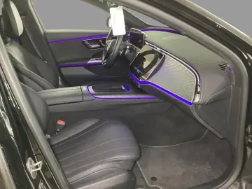 MERCEDES-BENZ E 220 d 4M PANO DIGIT. DIST. 360C