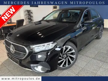 MERCEDES-BENZ E 220 d Avantgarde Advanced Panorama DISTRONIC