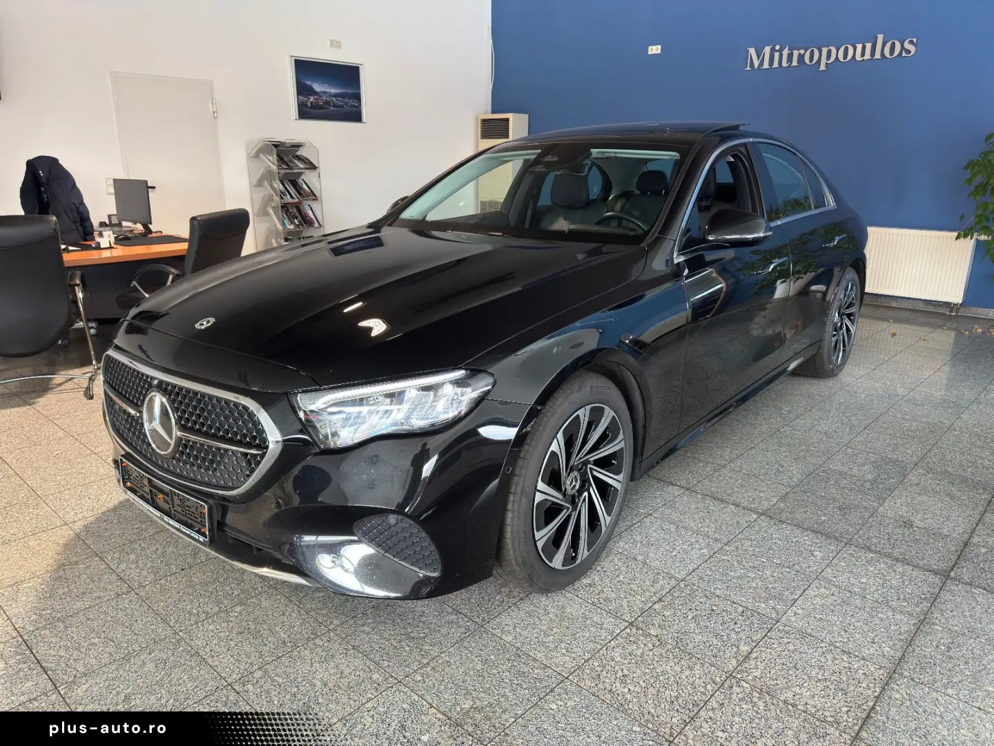 MERCEDES-BENZ E 220 d Avantgarde Advanced Panorama DISTRONIC