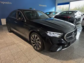 MERCEDES-BENZ E 220 d Avantgarde Advanced Panorama DISTRONIC