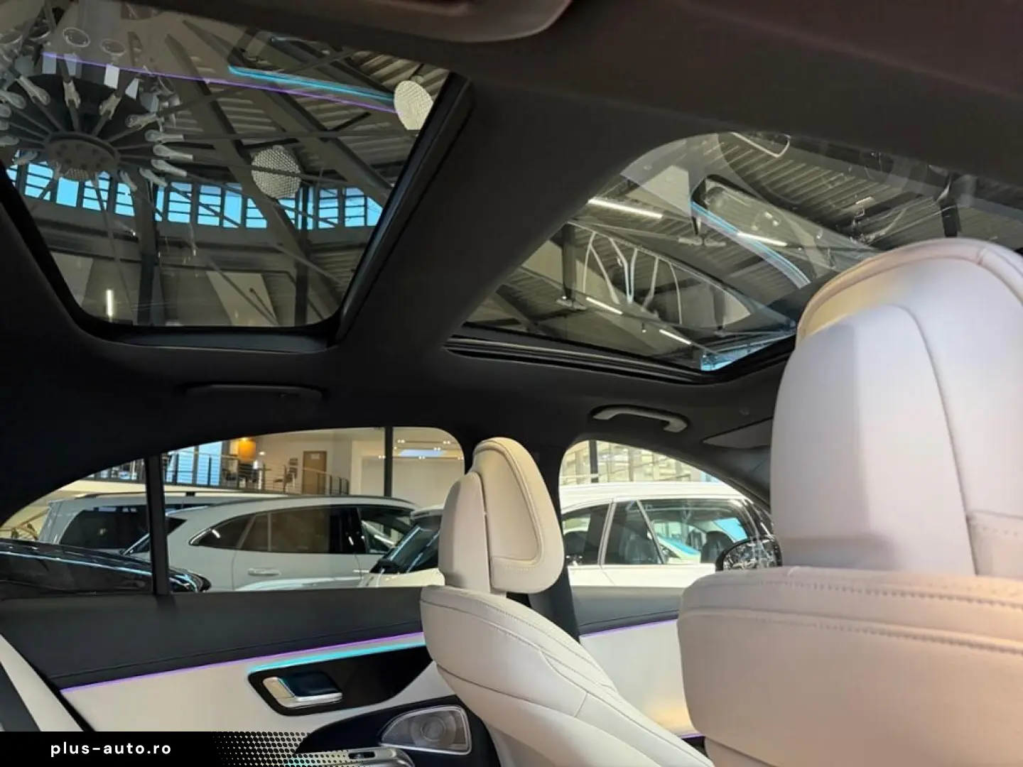 MERCEDES-BENZ E 300 e AMG  Night  Beige Int.  Pano  Burm. 4D