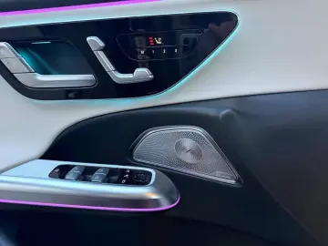 MERCEDES-BENZ E 300 e AMG  Night  Beige Int.  Pano  Burm. 4D