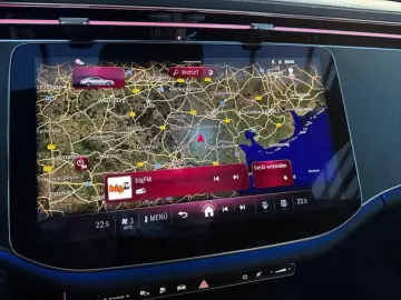 MERCEDES-BENZ E 300 e AMG  Night  Beige Int.  Pano  Burm. 4D