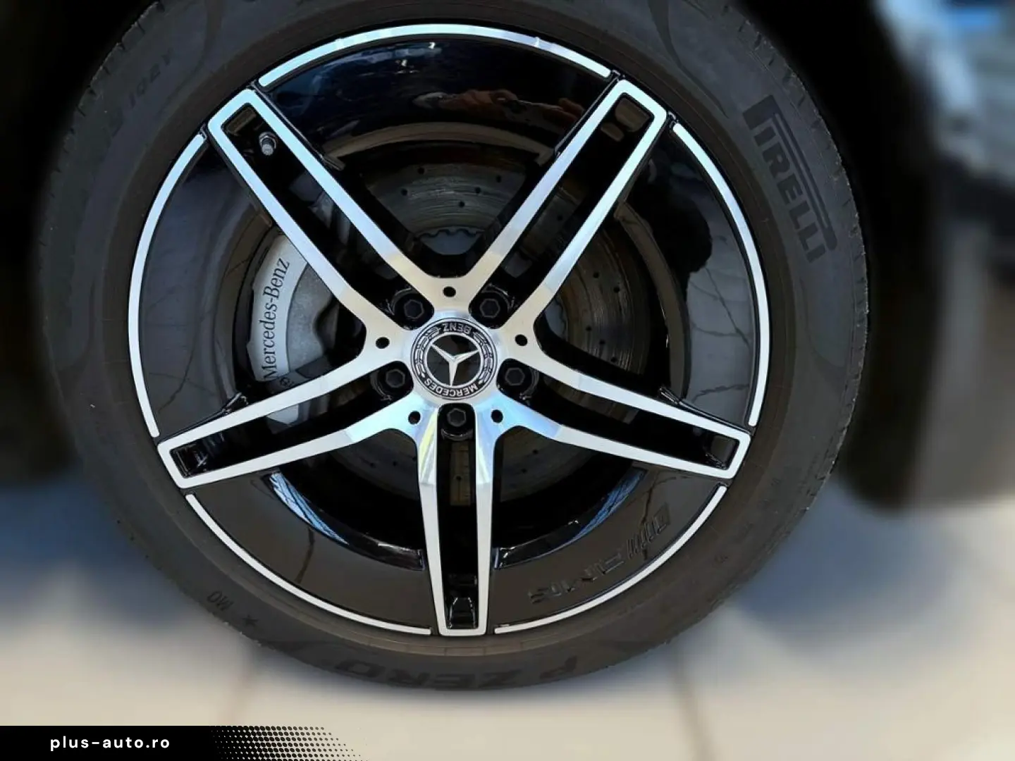 MERCEDES-BENZ E 300 e AMG  Night  Beige Int.  Pano  Burm. 4D