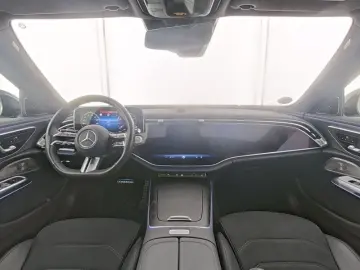 MERCEDES-BENZ E 200 AMG Night SUPERSCREEN Burmester &hellip;