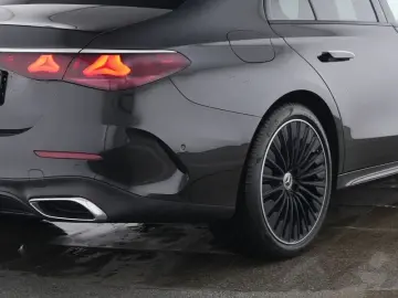 MERCEDES-BENZ E 200 AMG Night SUPERSCREEN Burmester &hellip;