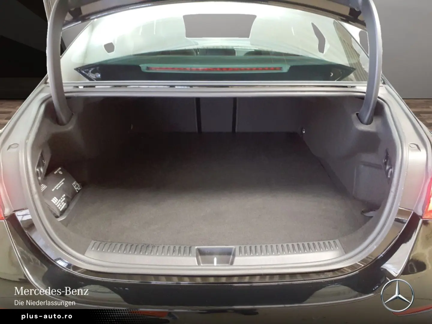 MERCEDES-BENZ E 53 AMG 4M  PANO NIGHT Bur4D Fahrass HUD 360