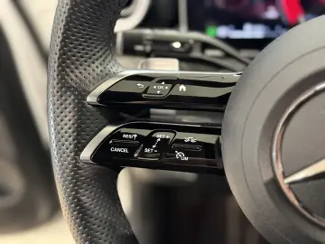 MERCEDES-BENZ C 300 AMG-Line Night LED 360 Cam ACC K&hellip;