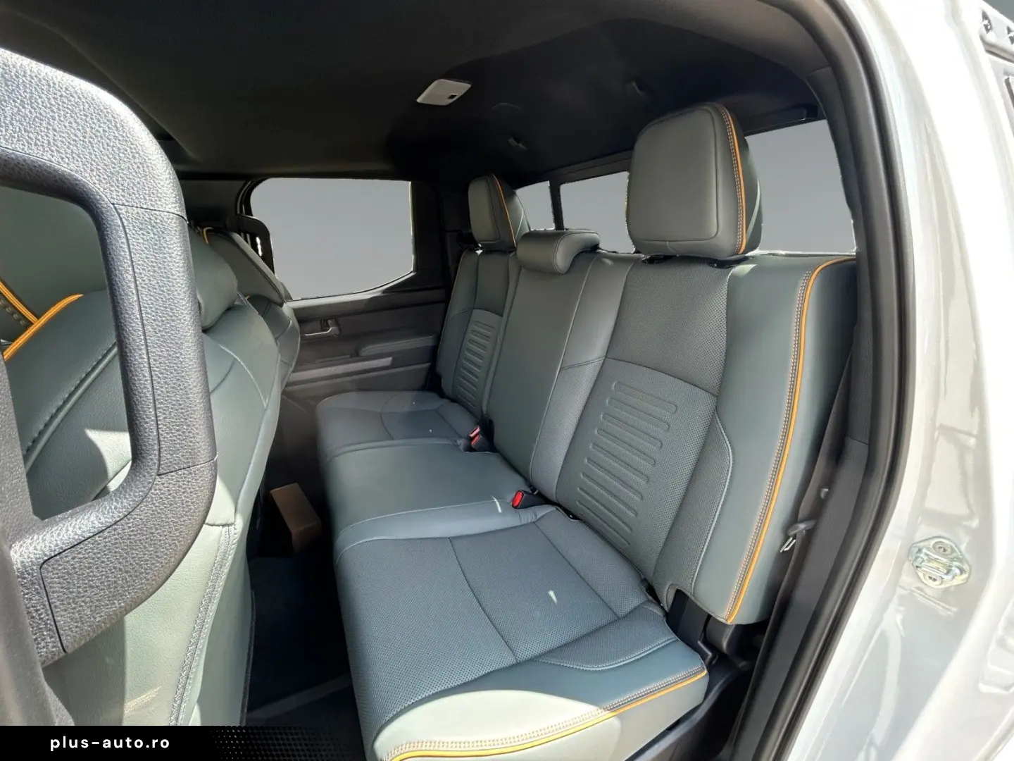 TOYOTA MY25 Tacoma Trailhunter  ON STOCK