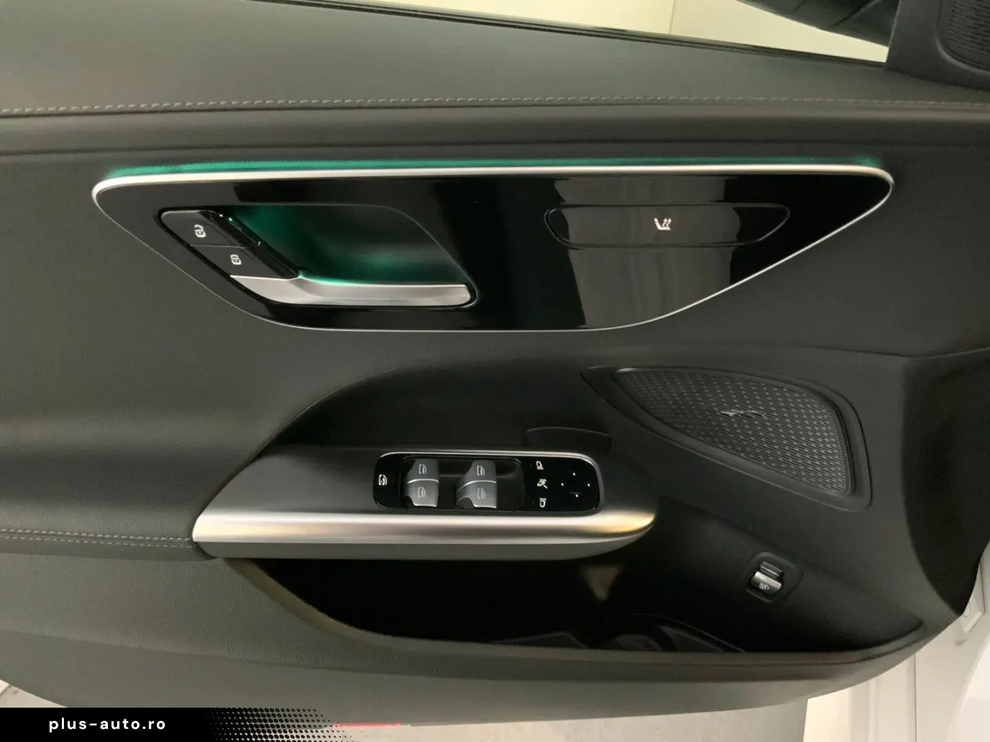 MERCEDES-BENZ C 300 d AMG Night Pano DIGITAL LIGHT A&hellip;