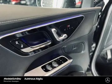 MERCEDES-BENZ GLC 300 e 4M AMG DigLight 360  AHK Pan&hellip;