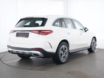 MERCEDES-BENZ GLC 220d 4M AMG AMBIENTE MBUX SHZ DIGI&hellip;