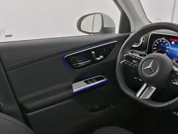 MERCEDES-BENZ GLC 220d 4M AMG AMBIENTE MBUX SHZ DIGI&hellip;