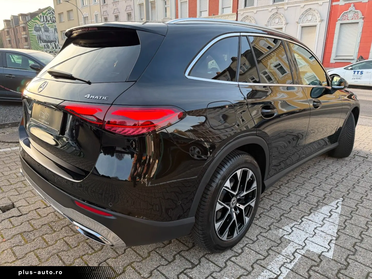 MERCEDES-BENZ GLC 200 4Matic Avantgarde Pano Distron&hellip;