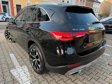 MERCEDES-BENZ GLC 200 4Matic Avantgarde Pano Distron&hellip;