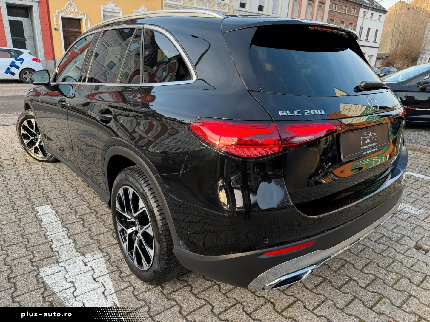 MERCEDES-BENZ GLC 200 4Matic Avantgarde Pano Distron&hellip;