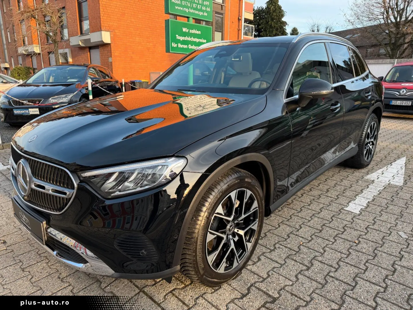 MERCEDES-BENZ GLC 200 4Matic Avantgarde Pano Distron&hellip;