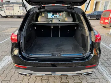 MERCEDES-BENZ GLC 200 4Matic Avantgarde Pano Distron&hellip;