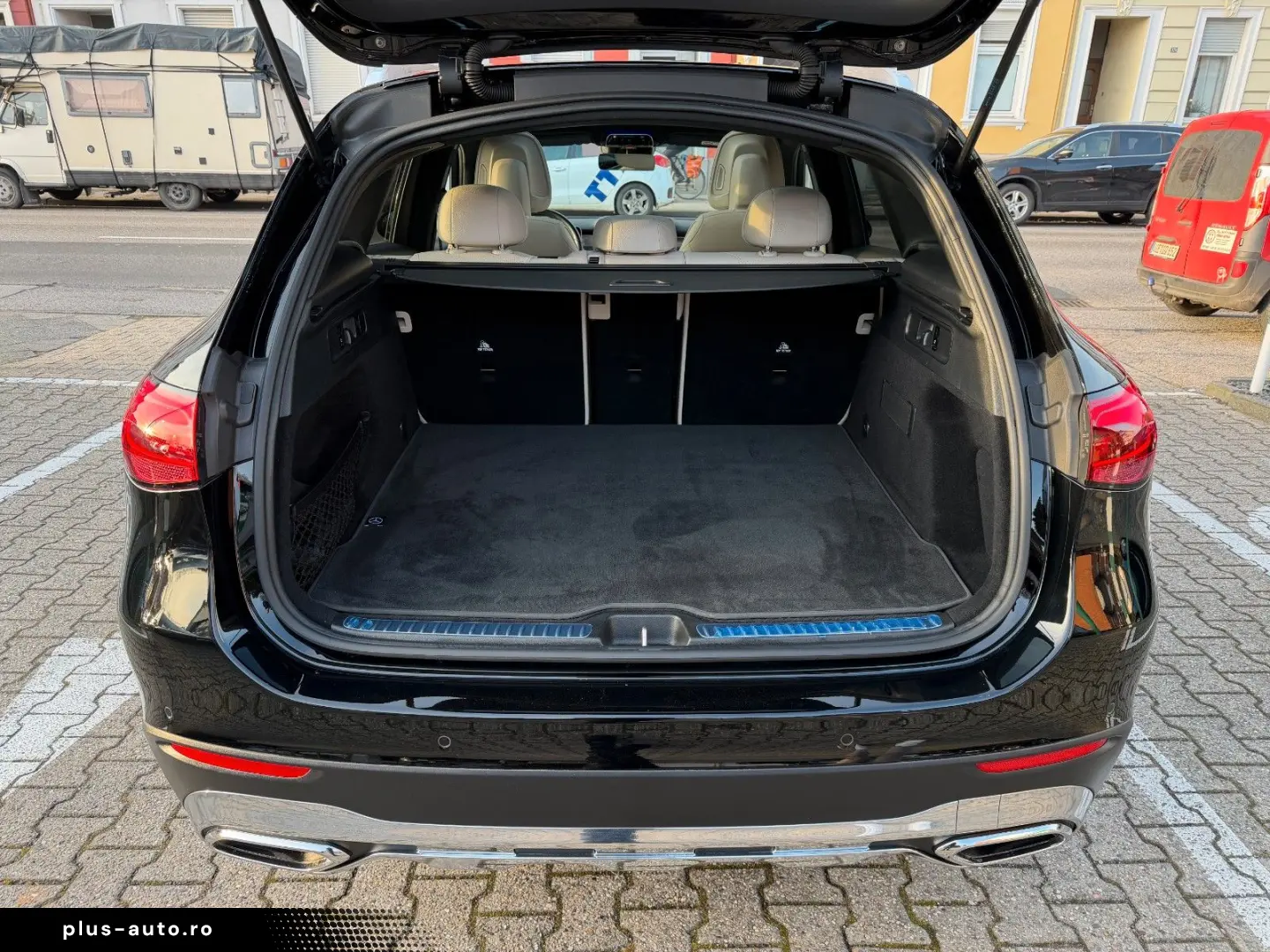 MERCEDES-BENZ GLC 200 4Matic Avantgarde Pano Distron&hellip;