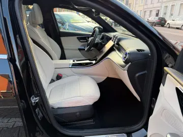 MERCEDES-BENZ GLC 200 4Matic Avantgarde Pano Distron&hellip;