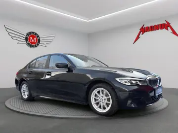 BMW 320i  Aut. Navi Leder Temp. PDC