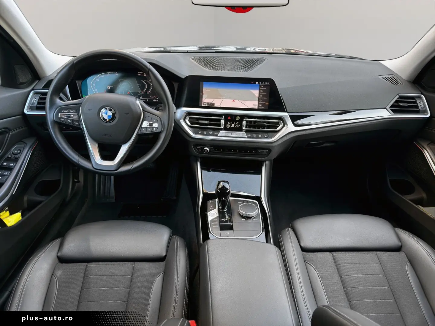 BMW 320i  Aut. Navi Leder Temp. PDC