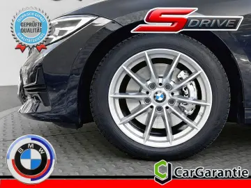 BMW 320i  Aut. Navi Leder Temp. PDC