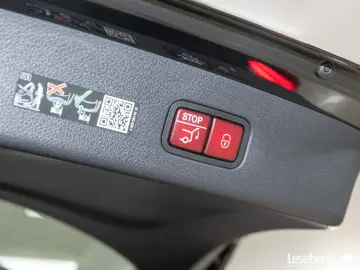 MERCEDES-BENZ GLC 300 de 4M Avantgarde LED Pano AHK &hellip;