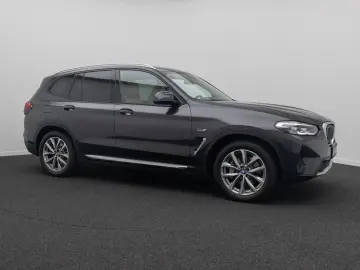 BMW X3 xD30e Kamera AHK HUD DAB Sport Panoram 19Zoll