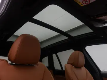 BMW X3 xD30e Kamera AHK HUD DAB Sport Panoram 19Zoll