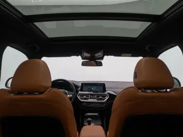 BMW X3 xD30e Kamera AHK HUD DAB Sport Panoram 19Zoll