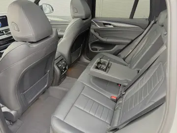 BMW X3 xDrive 20i M Sport Pano Laser HUD H K ACC AHK