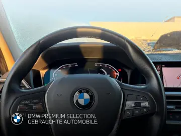 BMW 318 i Sport Line Park-Assistent AHK LED Navi