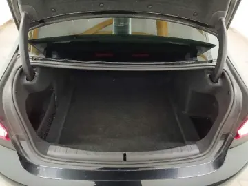 BMW 320d Lim. xDrive M Sport DAProf. STDHZ HUD 19