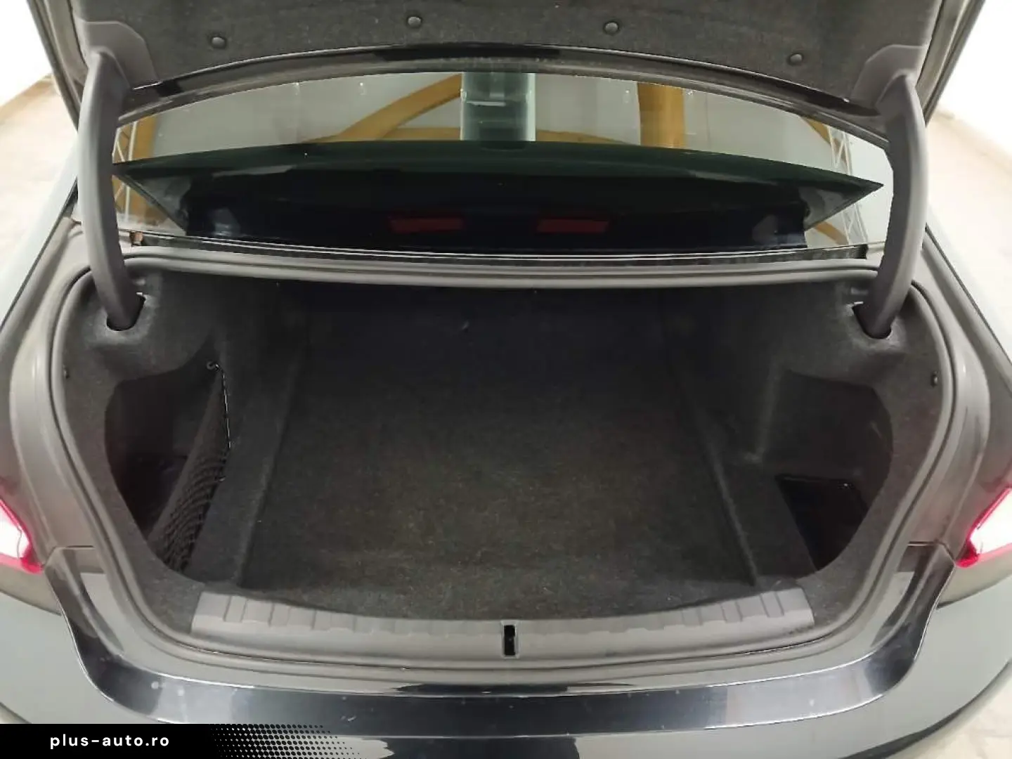 BMW 320d Lim. xDrive M Sport DAProf. STDHZ HUD 19