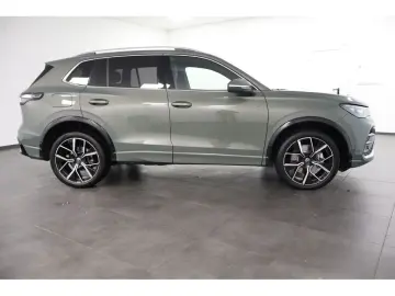 VW Tiguan 2.0 TDI 4M R-Line  Black Style  DSG Navi