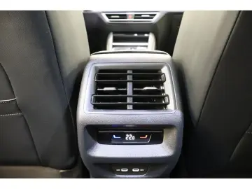 VW Tiguan 2.0 TDI 4M R-Line  Black Style  DSG Navi